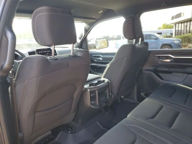 New 2026 Diamond Black Crystal Pearl-Coat Exterior Paint RAM Big Horn/Lone Star image 12