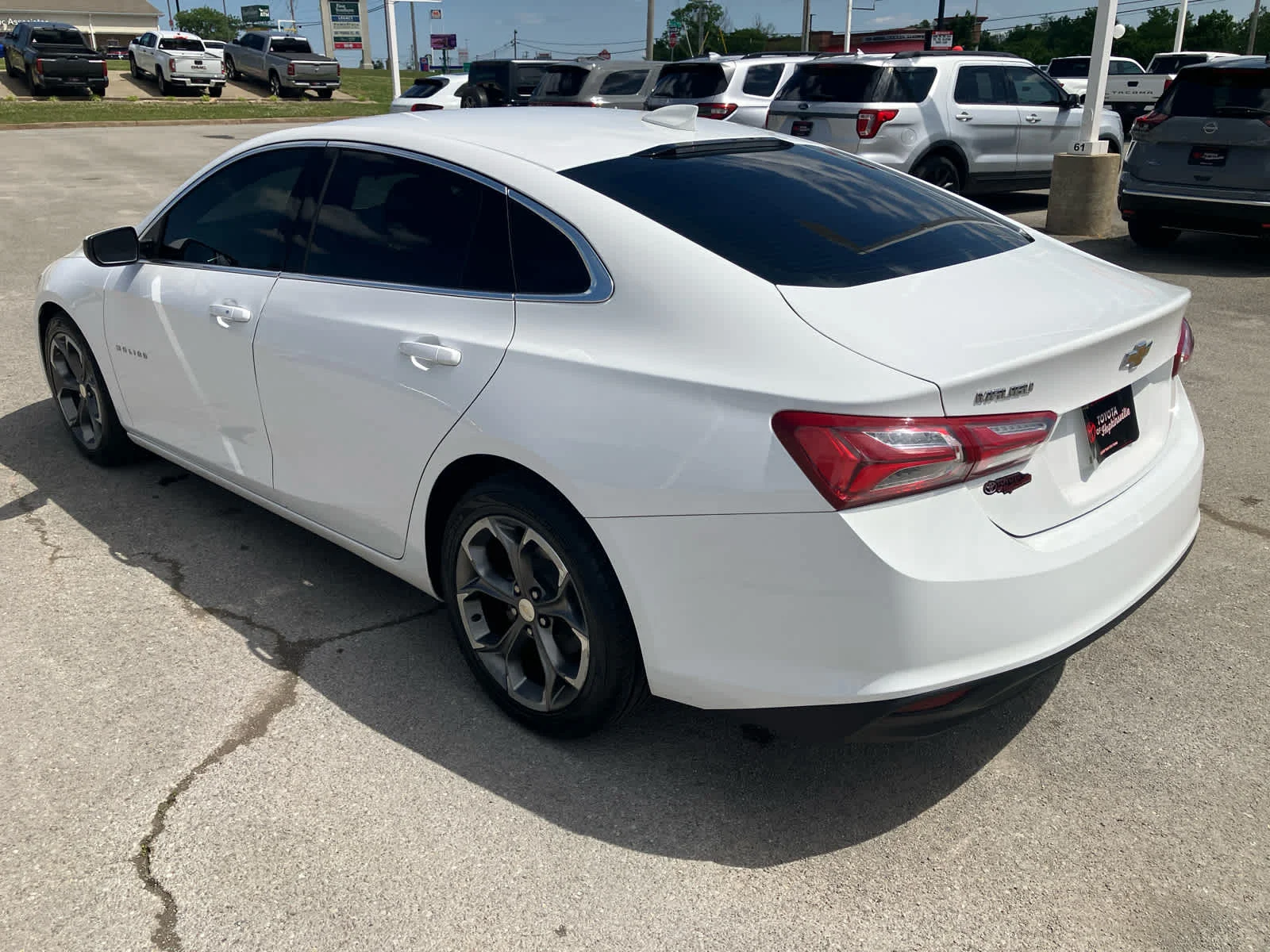 Used 2021 Summit White Chevrolet LT image 5