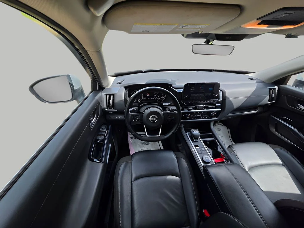 Used 2023 Brilliant Silver Metallic Nissan SL image 19