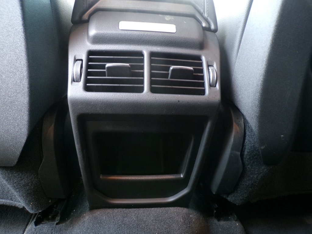 Used 2018 Fuji White Land Rover SE image 23