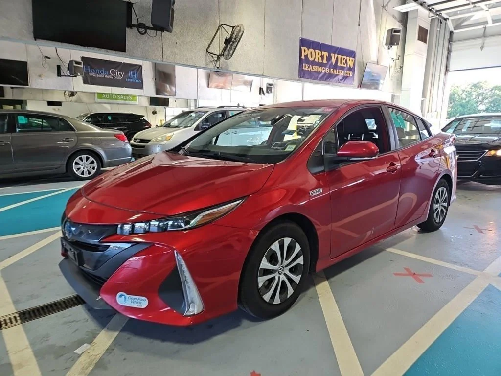 Certified Used 2021 Red Toyota XLE image 14