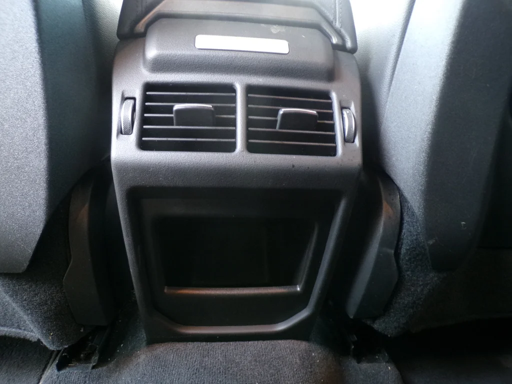 Used 2018 Fuji White Land Rover SE image 23