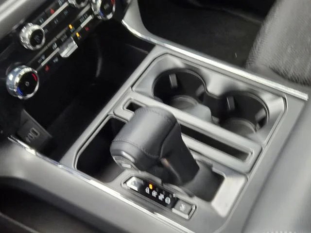 New 2026 Oxford White Ford XLT image 34