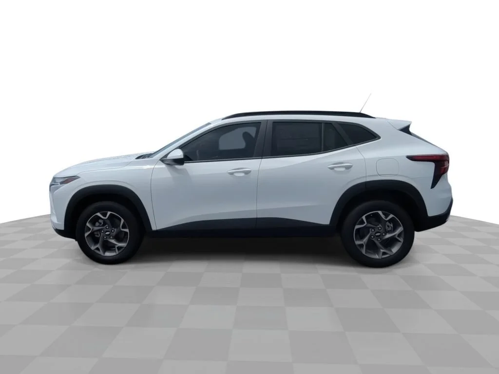 New 2026 Summit White Chevrolet LT image 5
