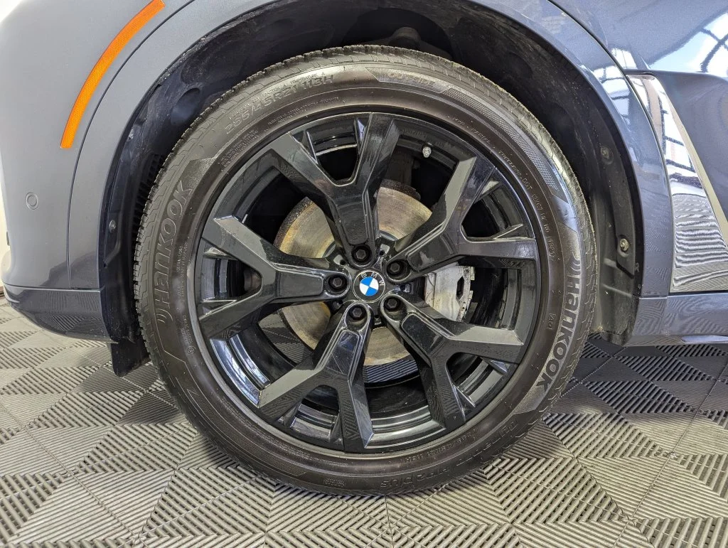 Certified Used 2020 Gray BMW xDrive40i image 20