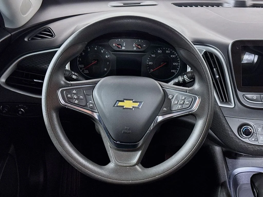 Used 2023 White Chevrolet LT image 13
