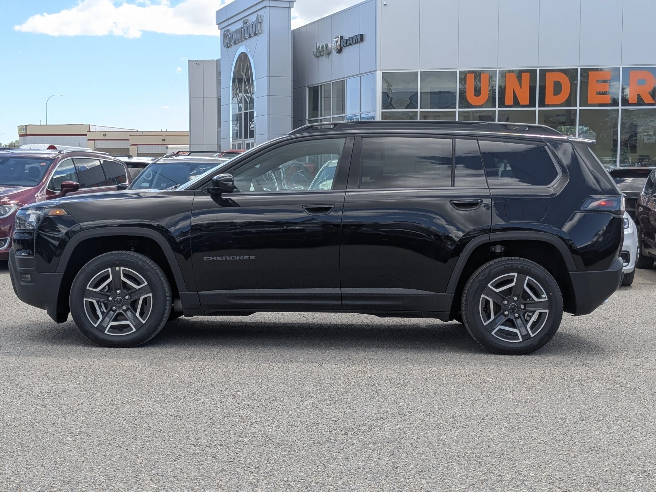 New 2026 Black Jeep Laredo - - Hybrid - Adaptive Cruise - 12.3 Display - Heated Seats/Wheel - Remote Start & More! image 5