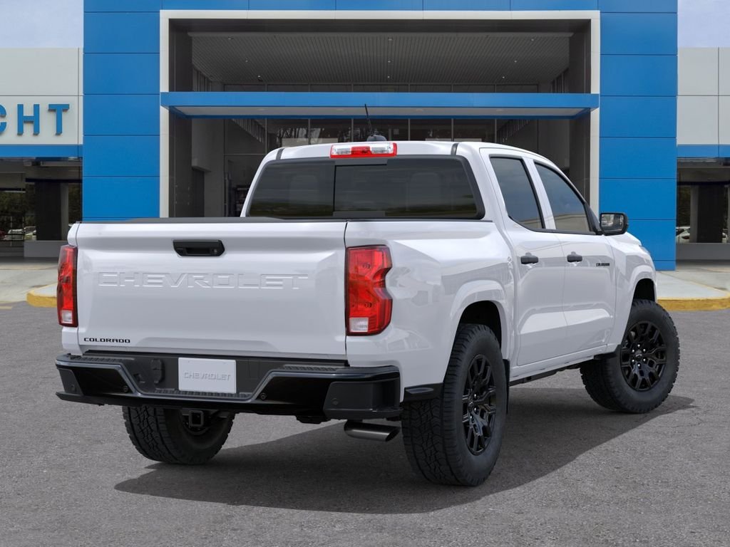 New 2026 Summit White Chevrolet WT image 4