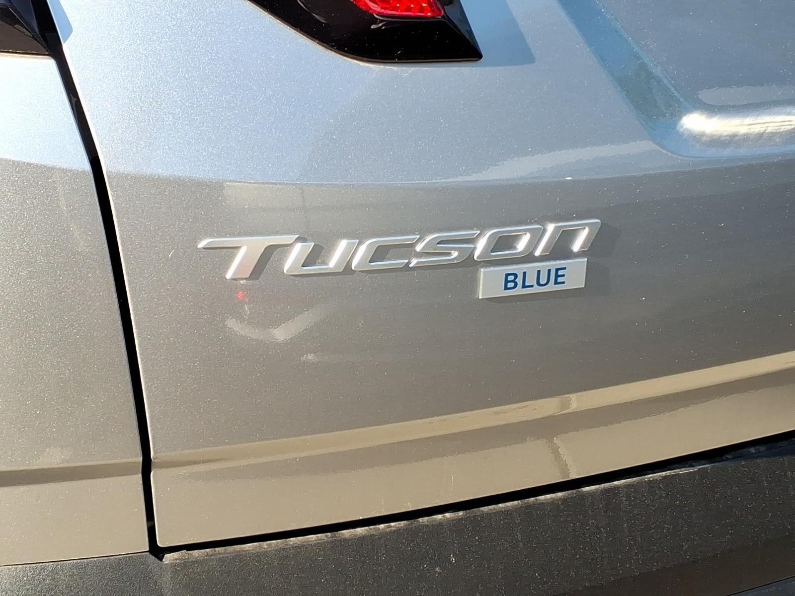 New 2026 Shimmering Silver Hyundai Blue SE image 27