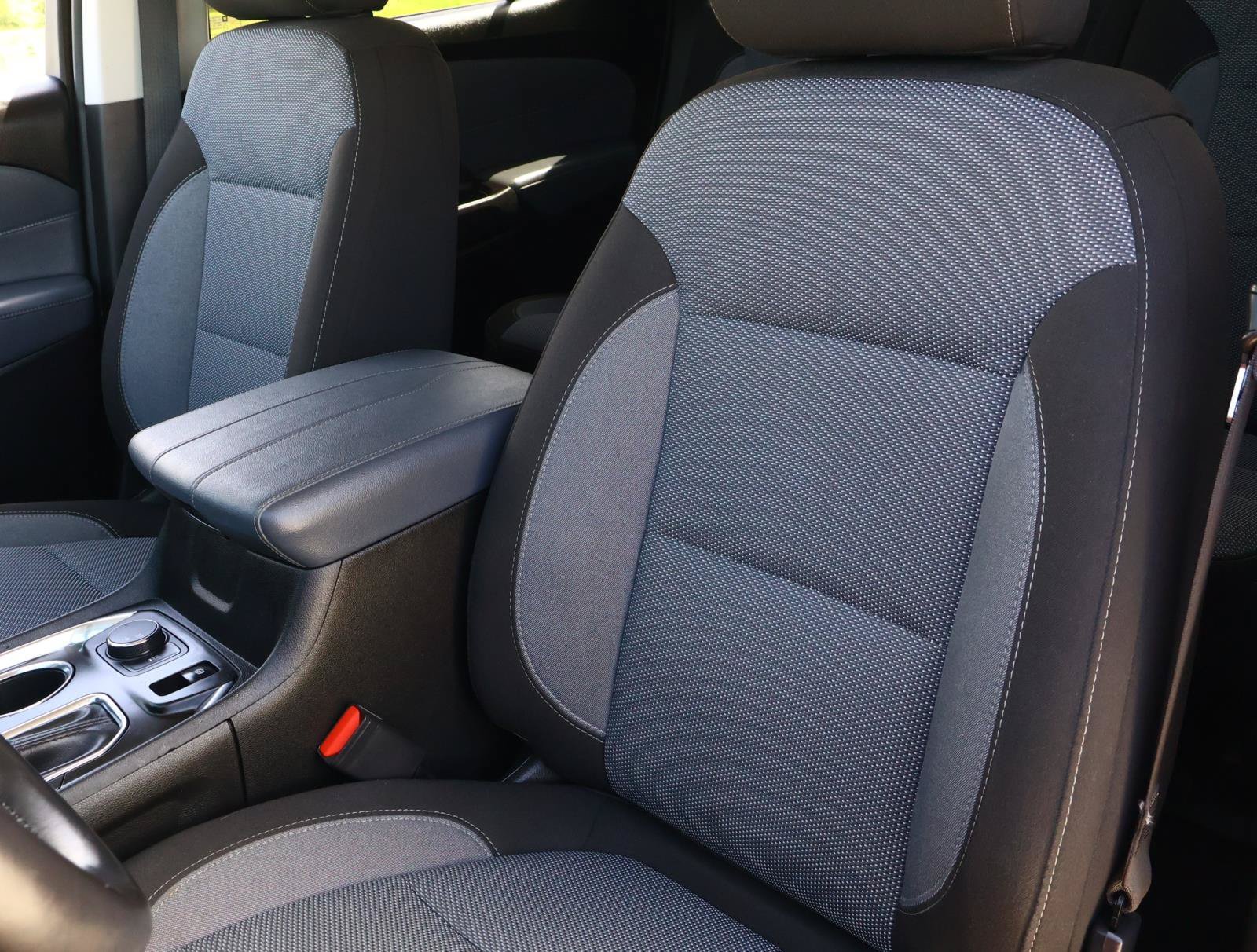 Used 2018 Cajun Red Tintcoat Chevrolet LT image 12