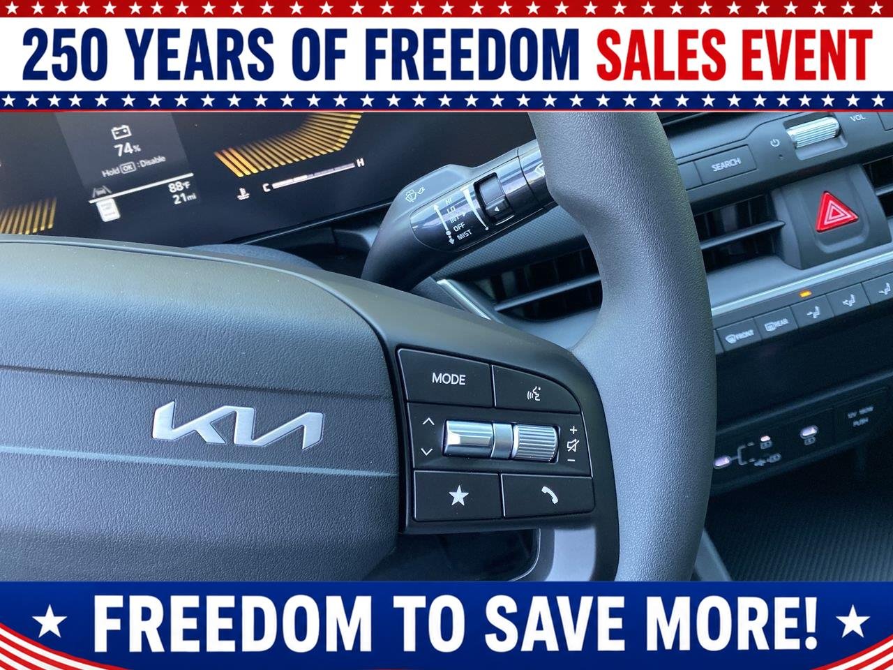 New 2026 Snow White Pearl Kia LXS image 32