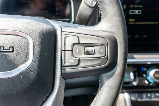 Used 2024 White GMC Denali image 24