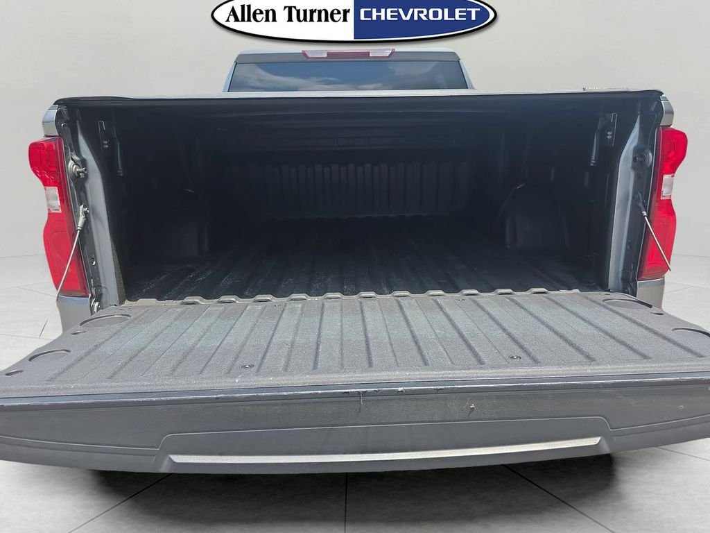 Used 2021 Gray Chevrolet RST image 7