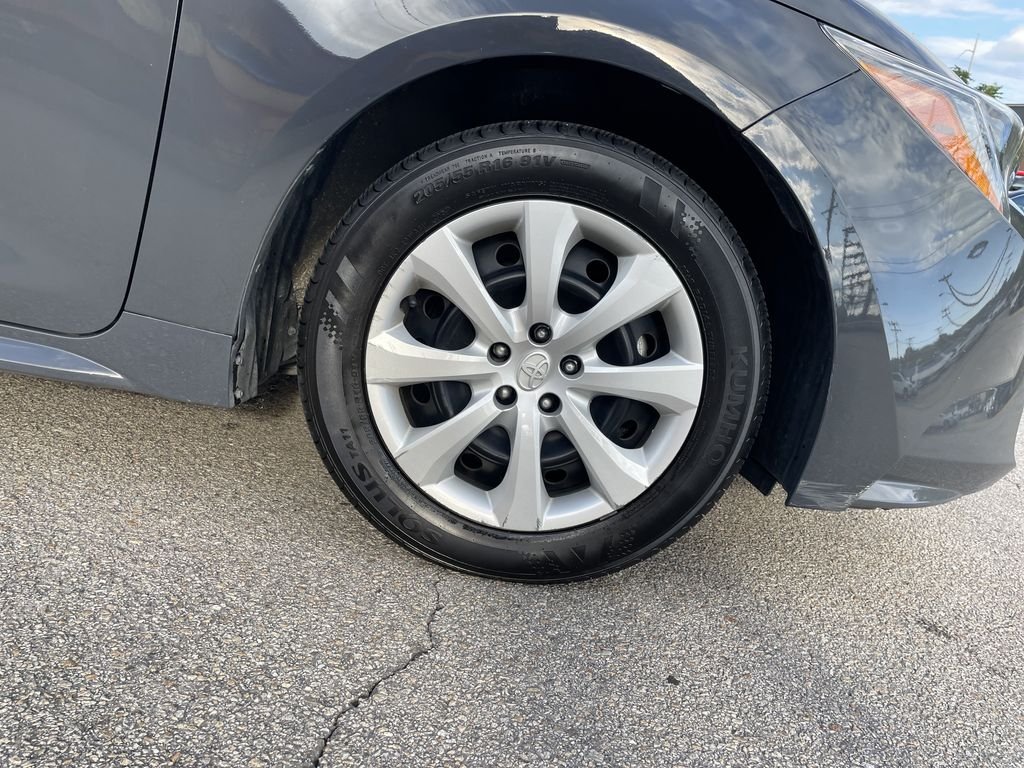 Used 2024 Gray Toyota LE image 11