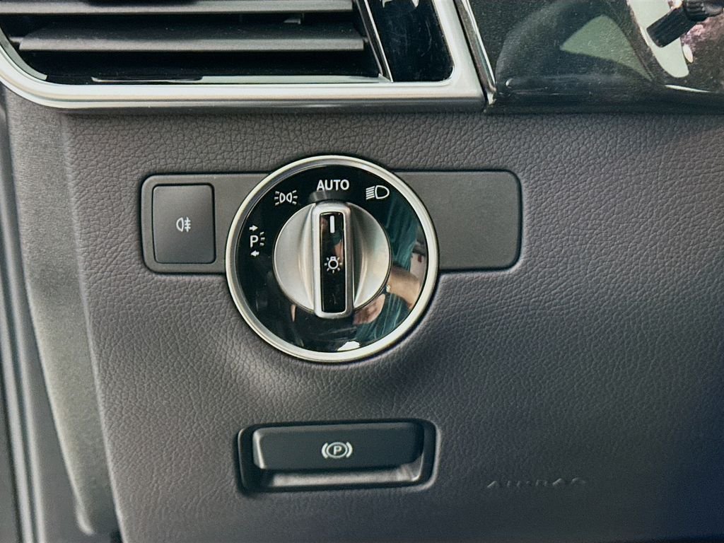 Used 2018 Black Mercedes-Benz GLE 350 image 11
