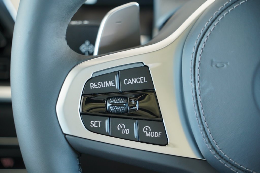 New 2027 Gray Metallic BMW xDrive40i image 20