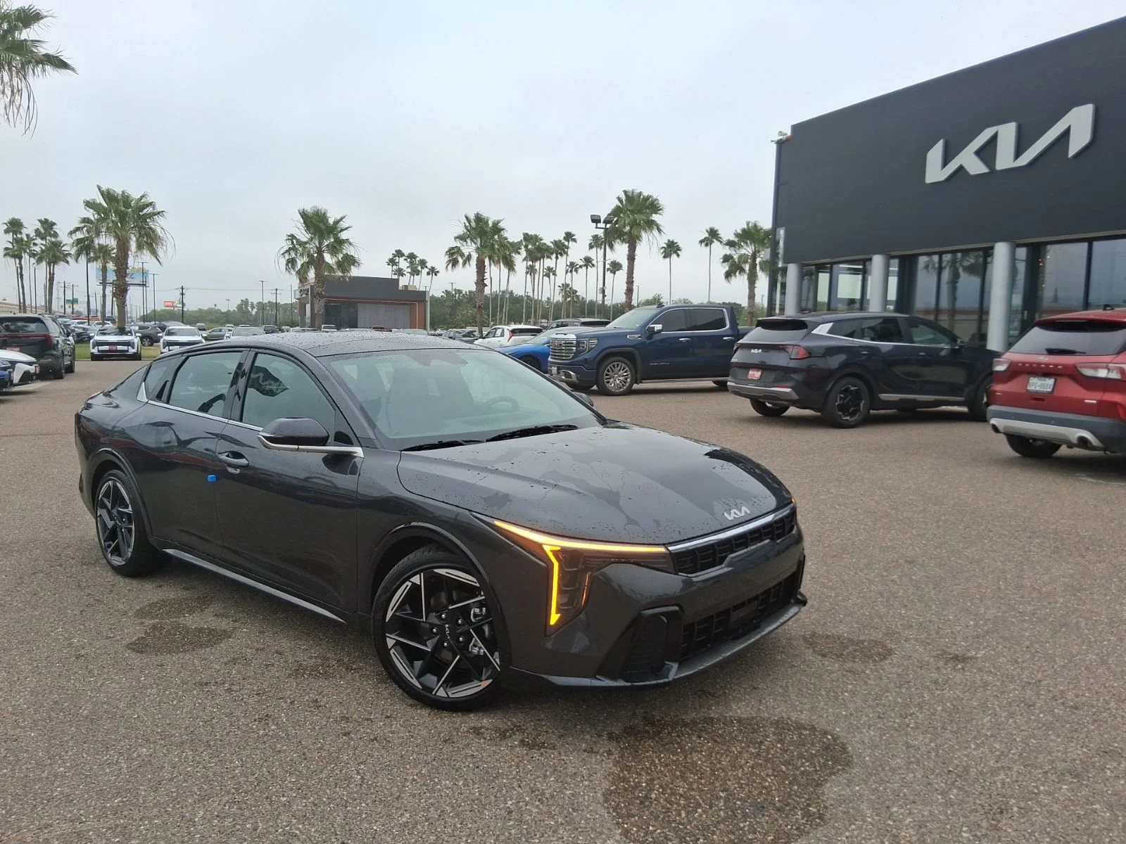 2026 Kia K4 GT-Line AT's photo