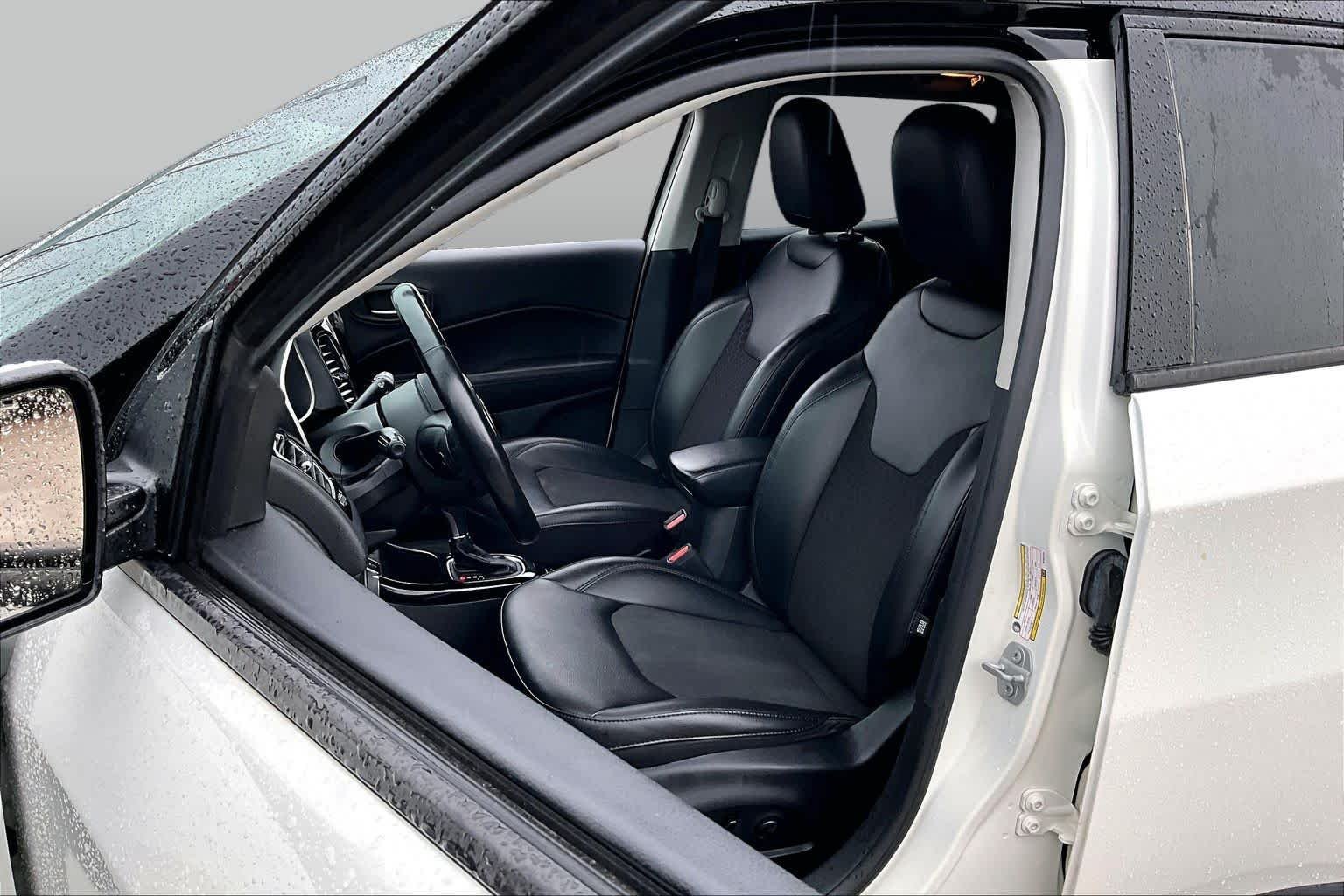 Used 2021 White Clearcoat Jeep Altitude image 8
