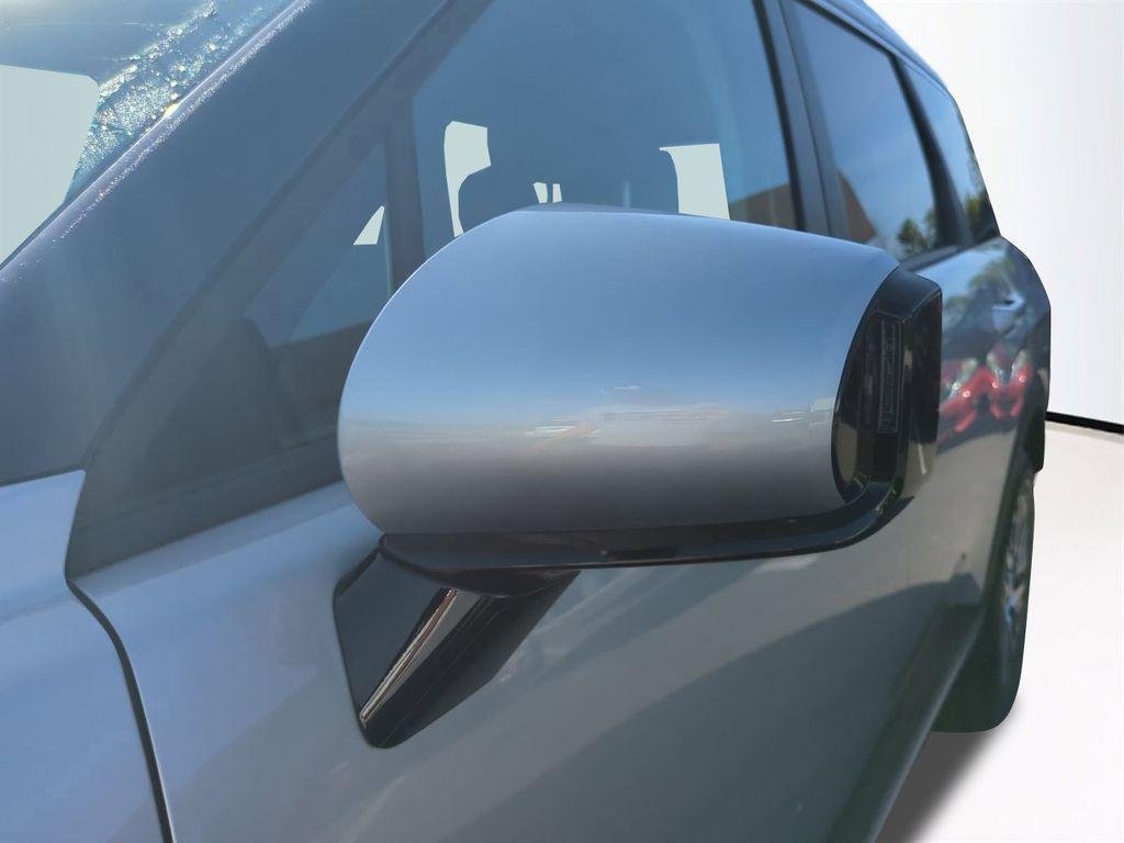 New 2026 Silver Hyundai SEL 8P image 12