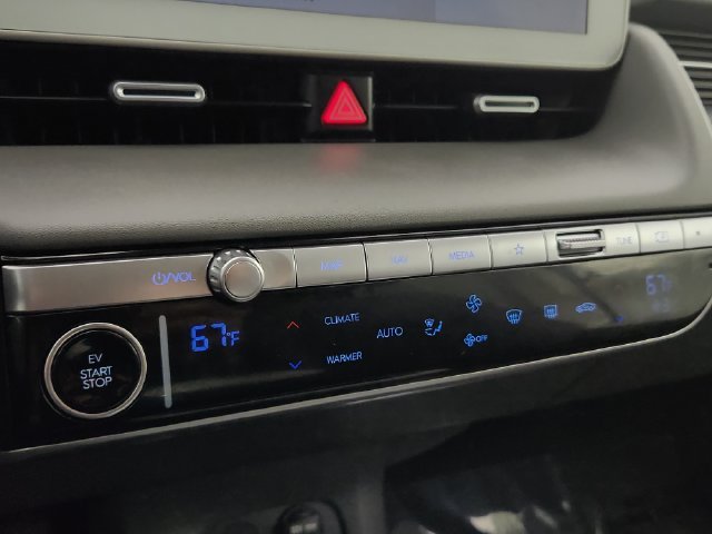 Certified Used 2024 Blue Hyundai SEL image 27