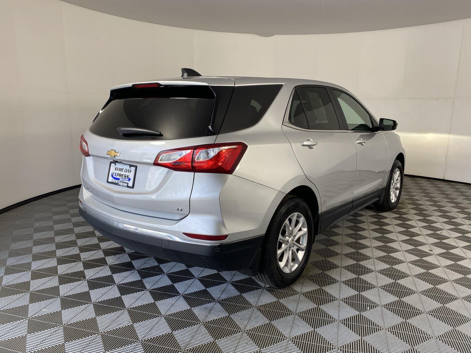 Used 2021 Silver Ice Metallic Chevrolet LT image 9