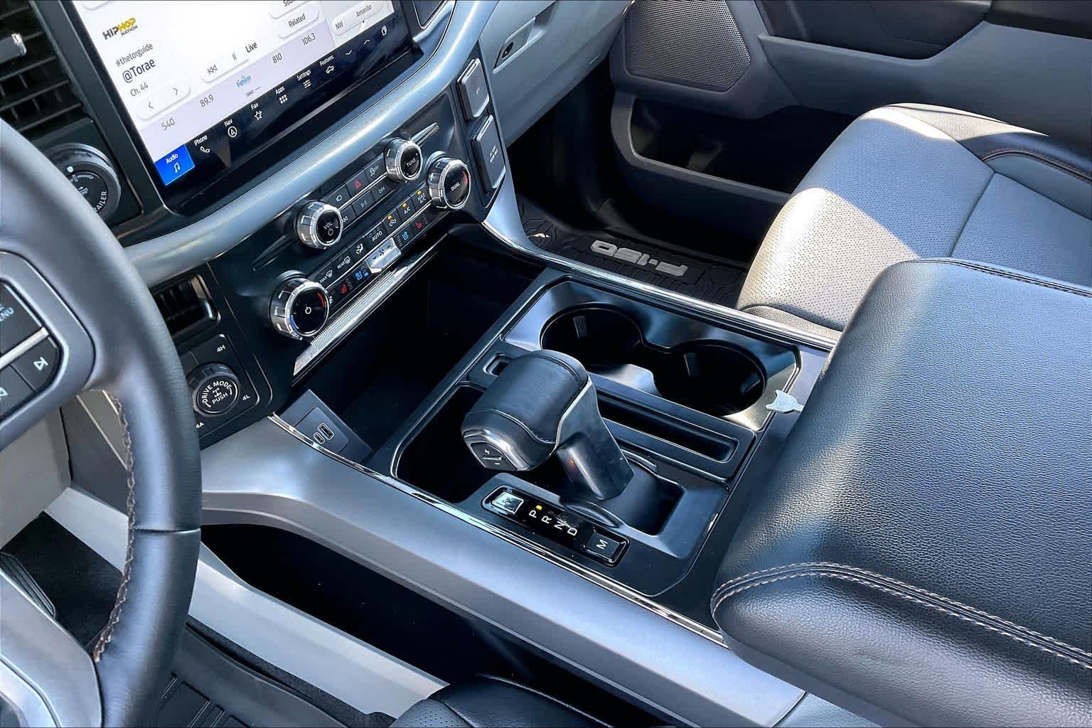 Used 2025 Carbonized Gray Metallic Ford LARIAT image 15