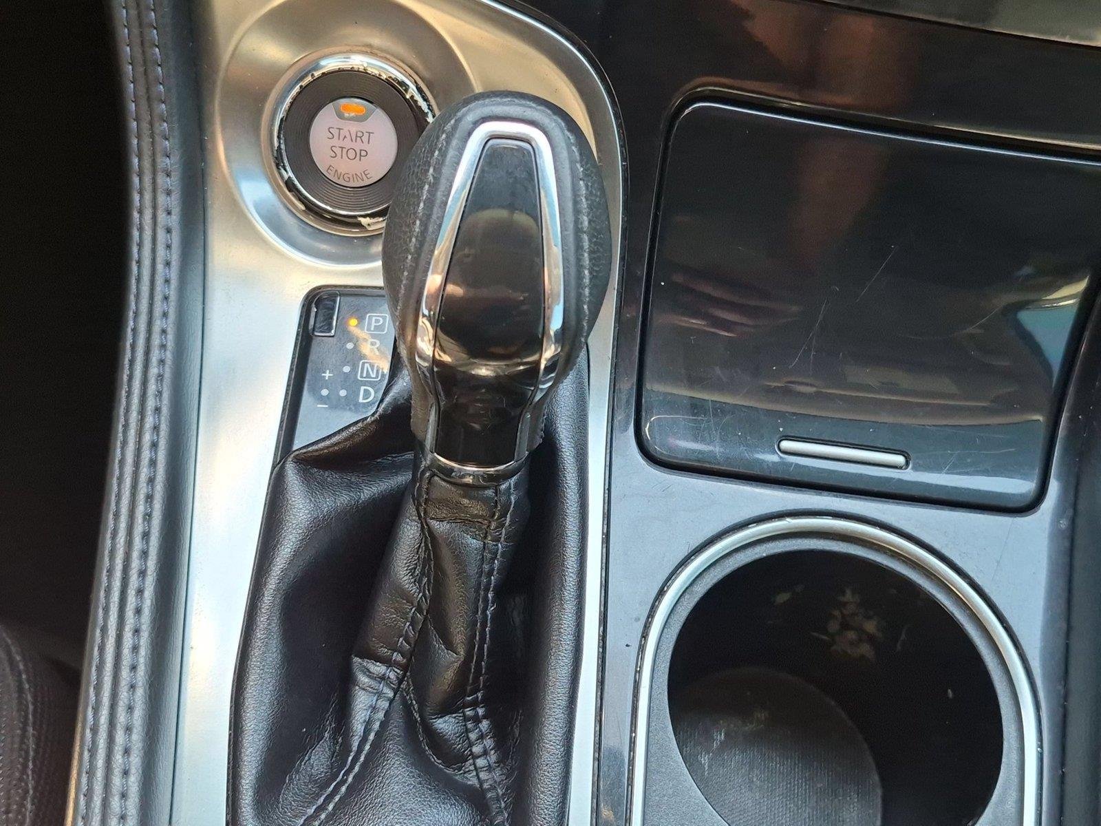 Used 2016 Black Nissan 3.5 S image 28
