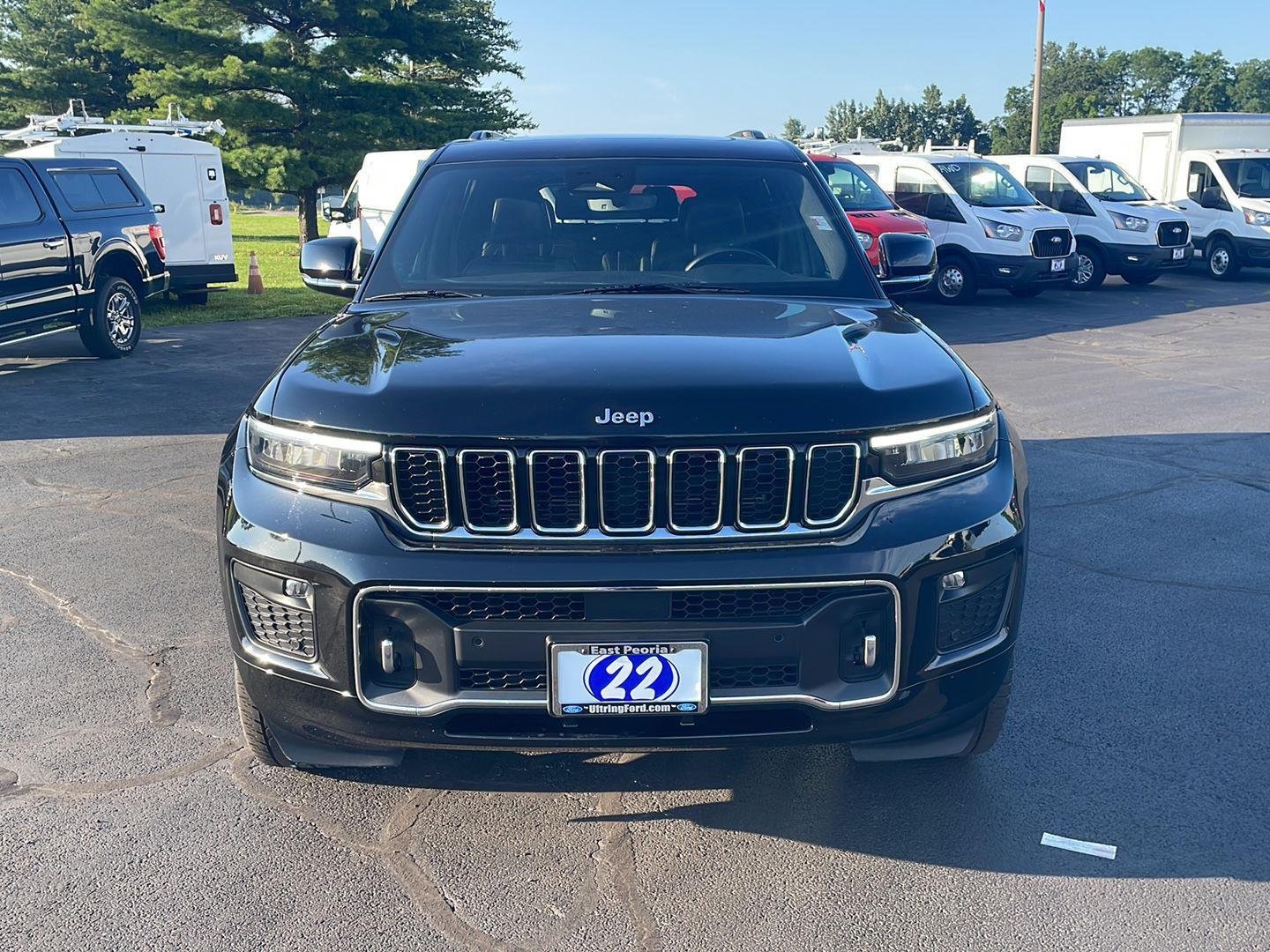 Used 2022 Diamond Black Jeep Overland image 8