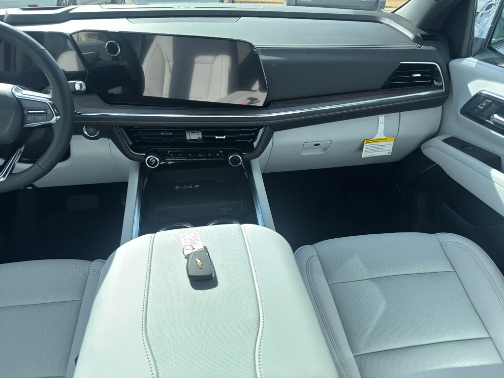 2026 Chevrolet Suburban Premier - Photo 22