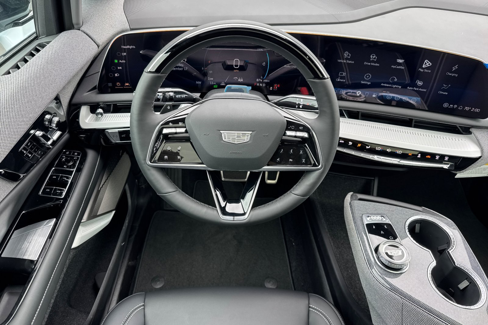 New 2027 Vibrant White Tricoat Cadillac Sport image 14