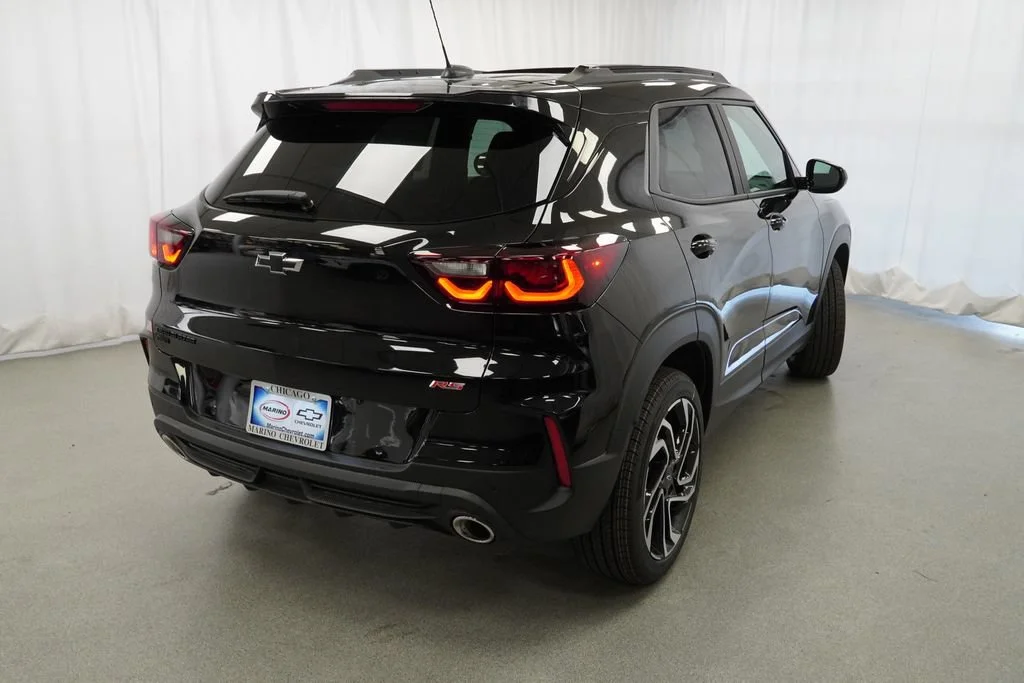 New 2026 Mosaic Black Metallic Chevrolet RS image 2