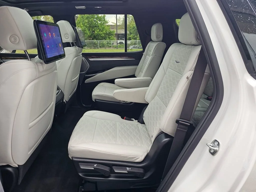 Certified Used 2025 Crystal White Tricoat Cadillac Sport Platinum image 17