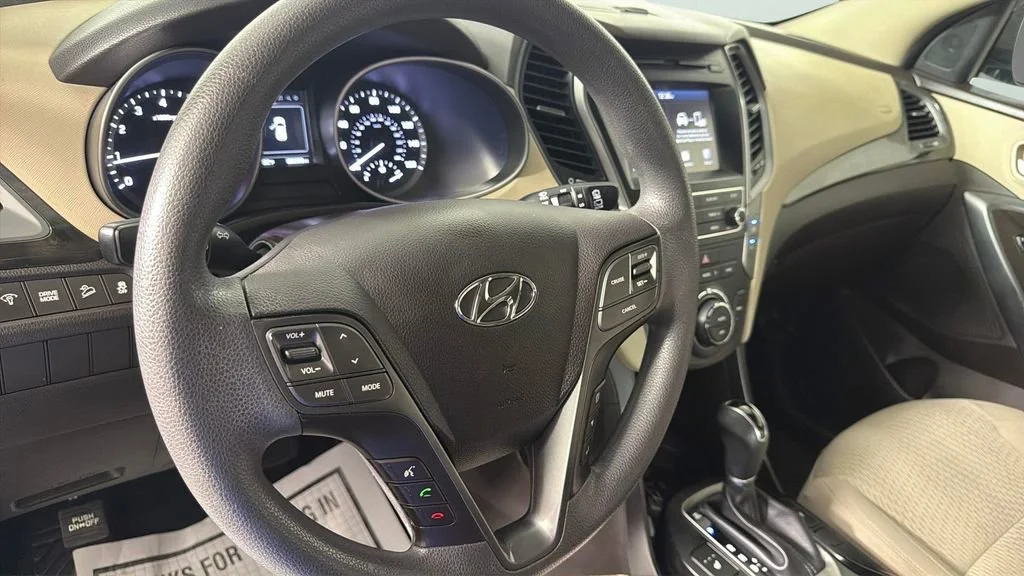 Used 2018 Black Hyundai 2.4L image 21