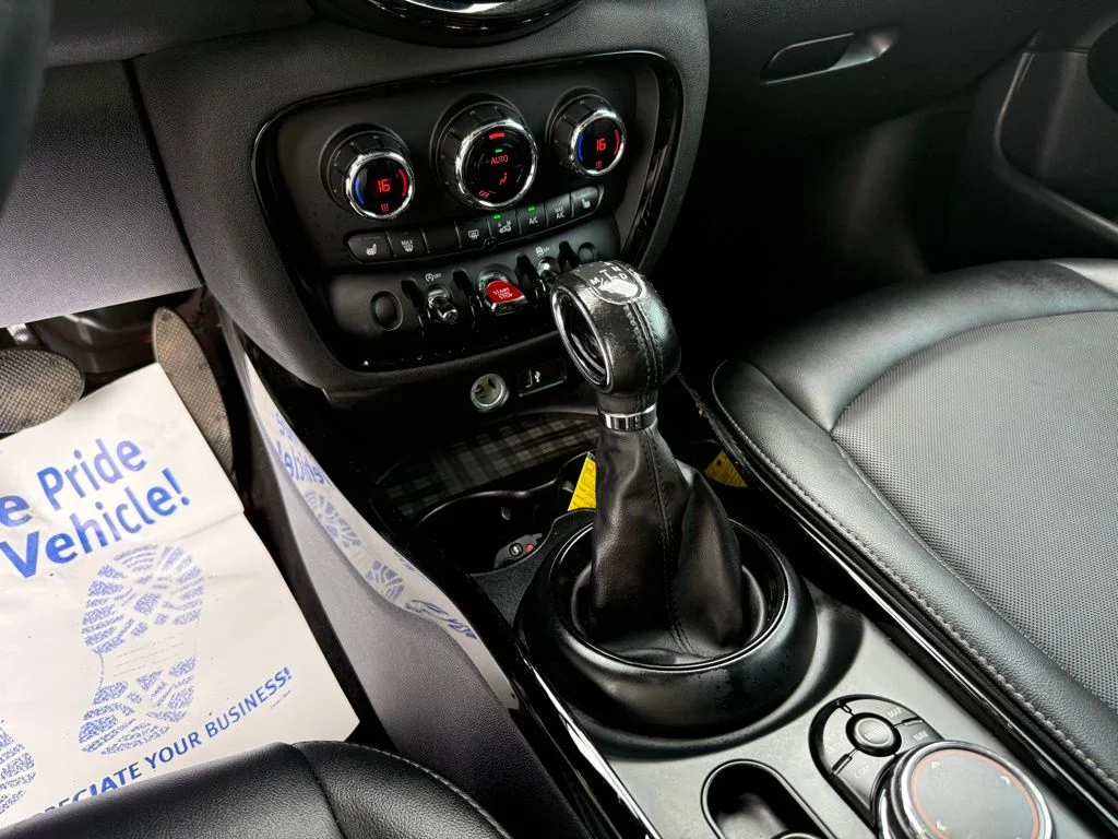 Used 2019  MINI  image 15