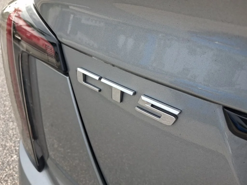 Used 2023 Silver Cadillac V-Series image 13
