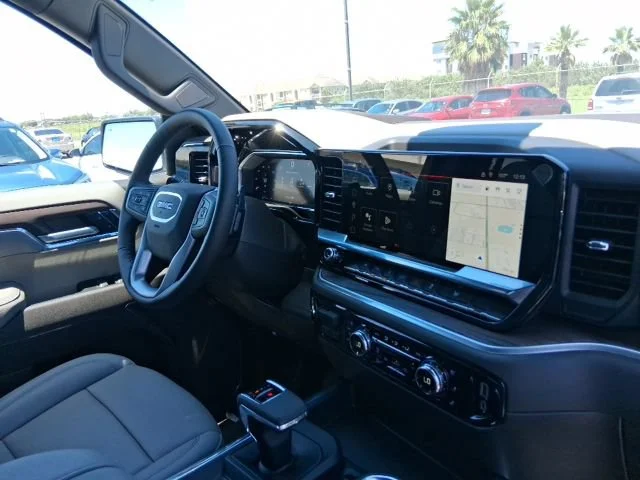 2026 GMC Sierra 1500 SLT - Photo 11