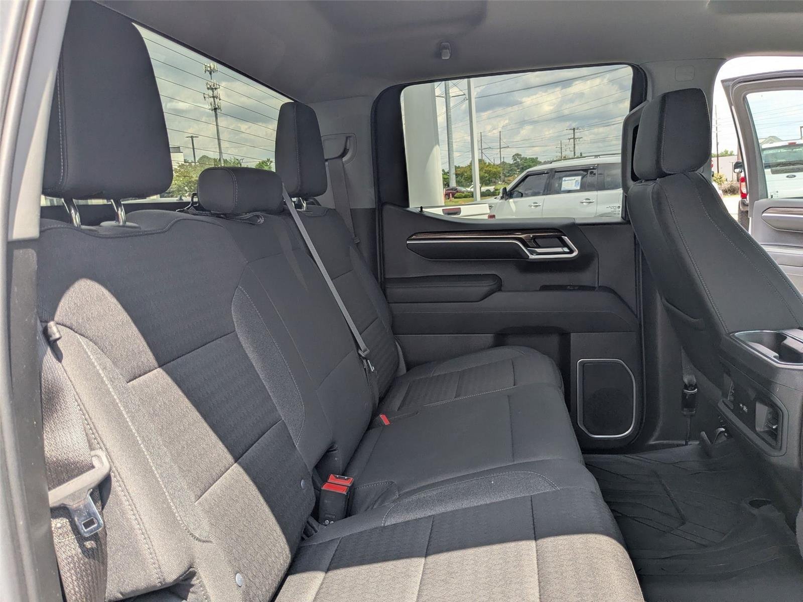 Used 2022 Summit White Chevrolet RST image 29