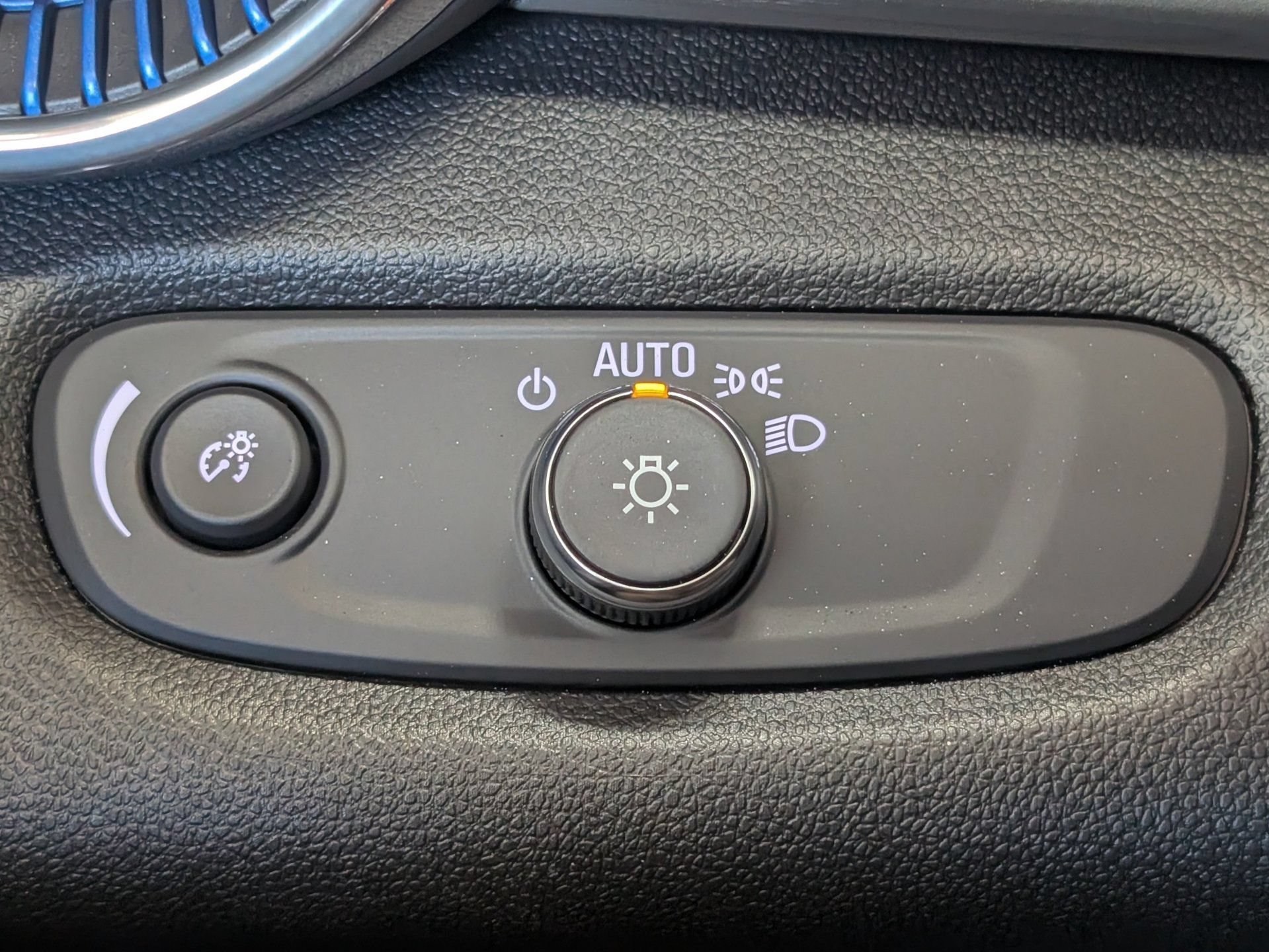 2026 Chevrolet Trax LT - Photo 24