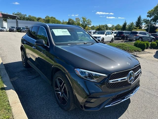 New 2026 Graphite Grey Metallic Mercedes-Benz GLC 300 image 44