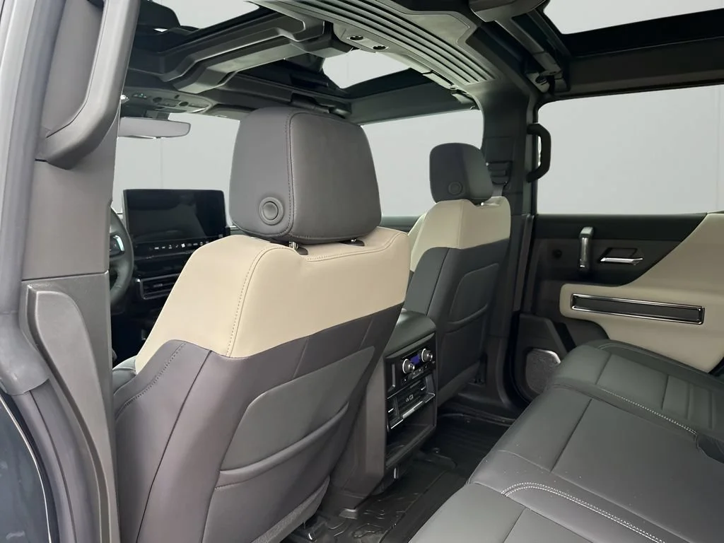 2026 GMC HUMMER EV 2X - Photo 19