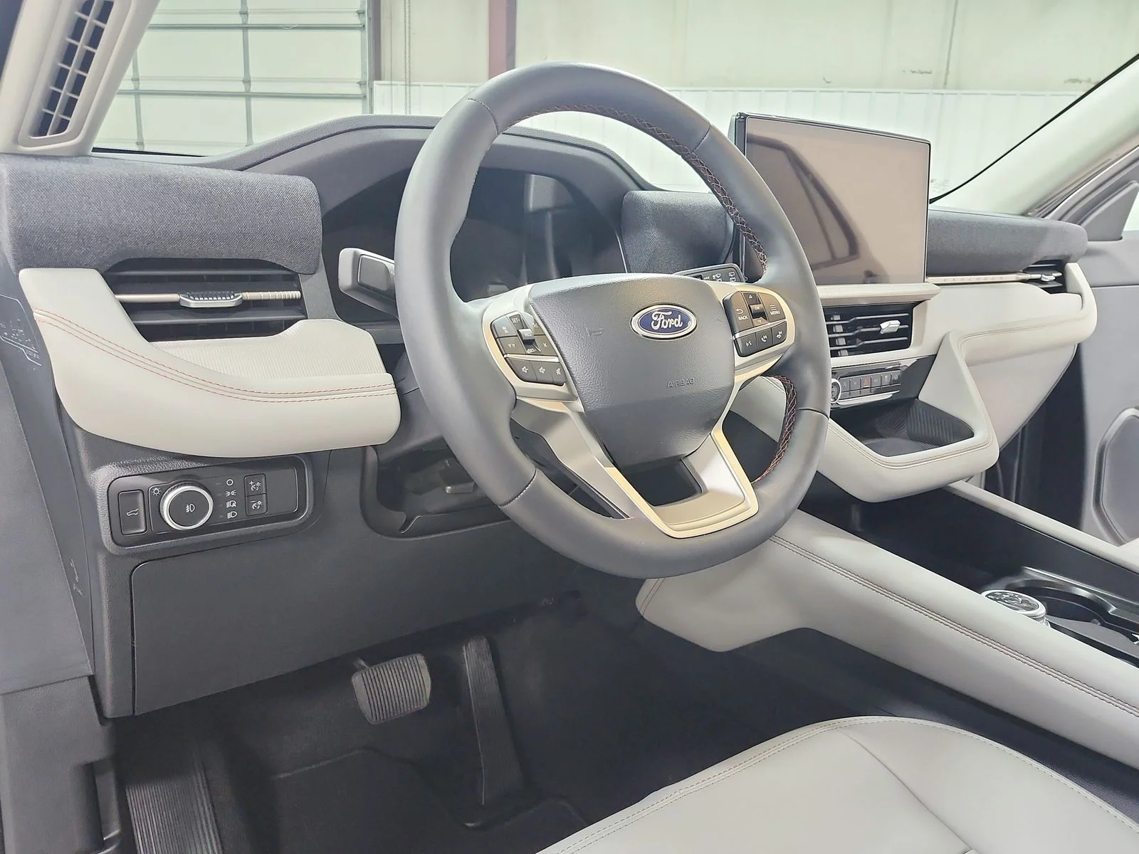 New 2026 Carbonized Gray Metallic Ford Active image 19