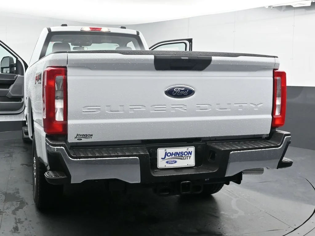 New 2026 Oxford White Ford F-250® XL image 35