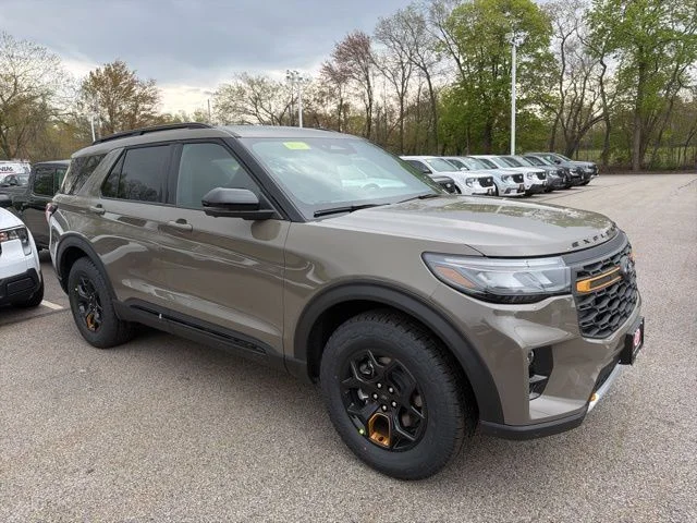 New 2026 Gray Ford Tremor image 1
