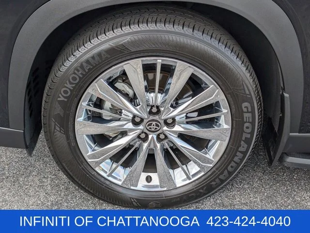 Used 2024 Black Toyota Platinum image 31