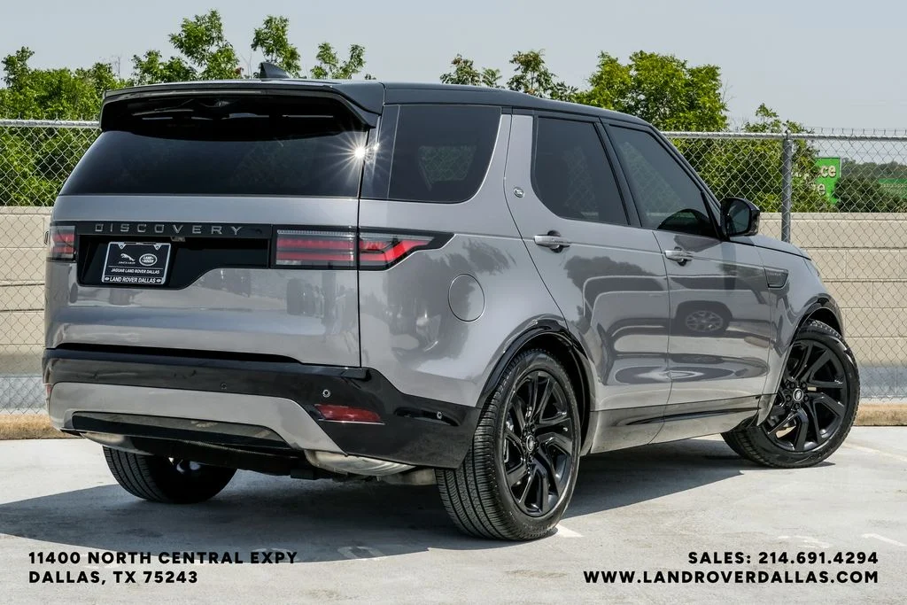 Used 2025 Eiger Gray Metallic Land Rover Dynamic SE image 8