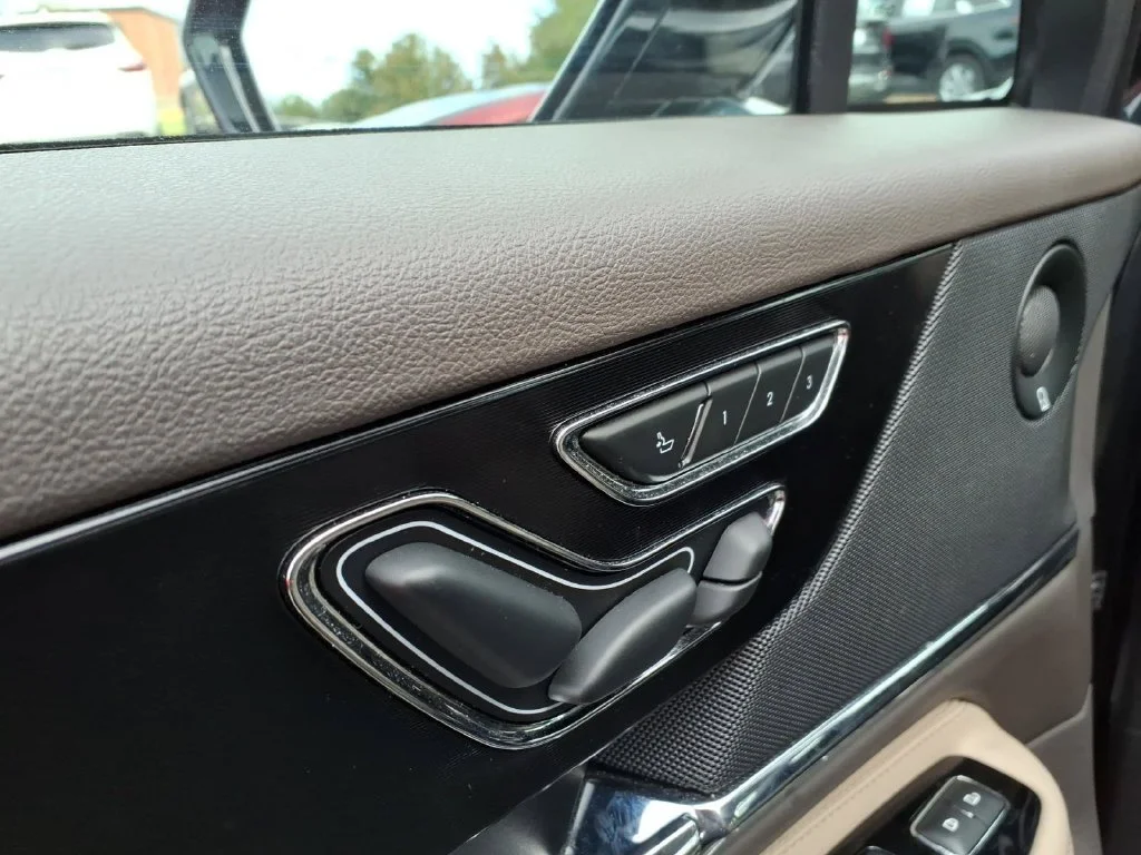Used 2020 Blue Lincoln Reserve image 28