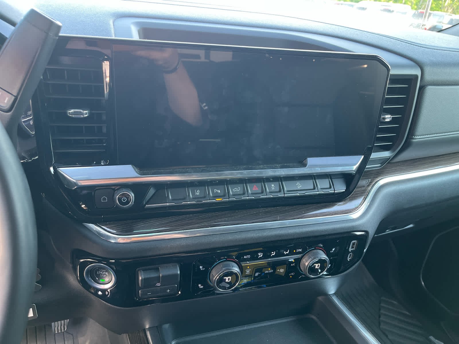 Used 2025 Summit White Chevrolet LT image 6