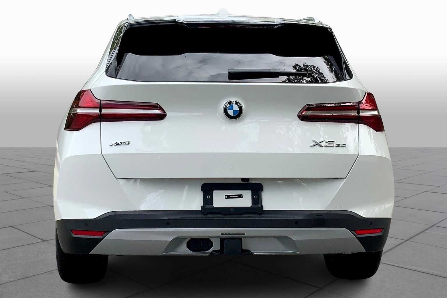 Used 2026 Alpine White BMW 30 xDrive image 4