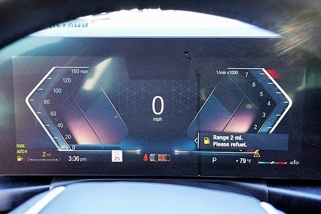 Used 2023 White BMW 330i image 32