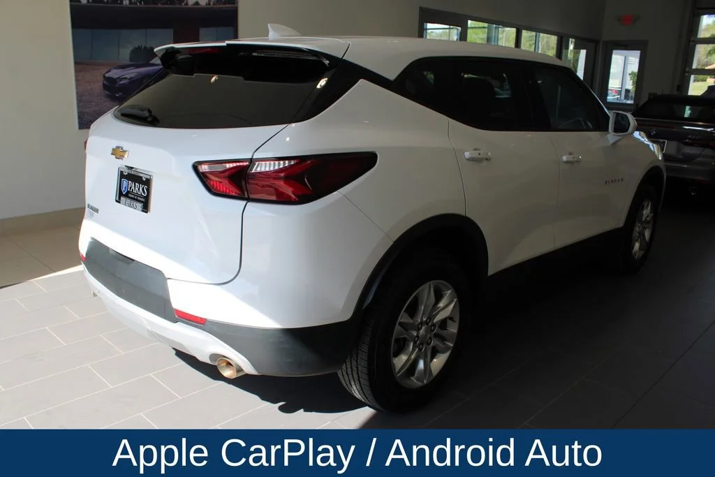 Used 2020 SUMMIT WHITE Chevrolet LT image 22